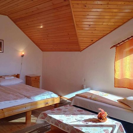 Hotel Casa Lacul Mierlei à Sovata Extérieur photo