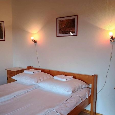Hotel Casa Lacul Mierlei à Sovata Extérieur photo