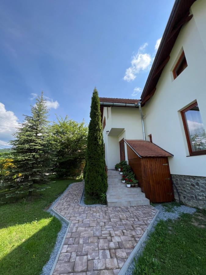 Hotel Casa Lacul Mierlei à Sovata Extérieur photo