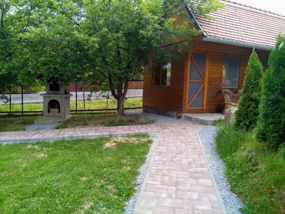 Hotel Casa Lacul Mierlei à Sovata Extérieur photo