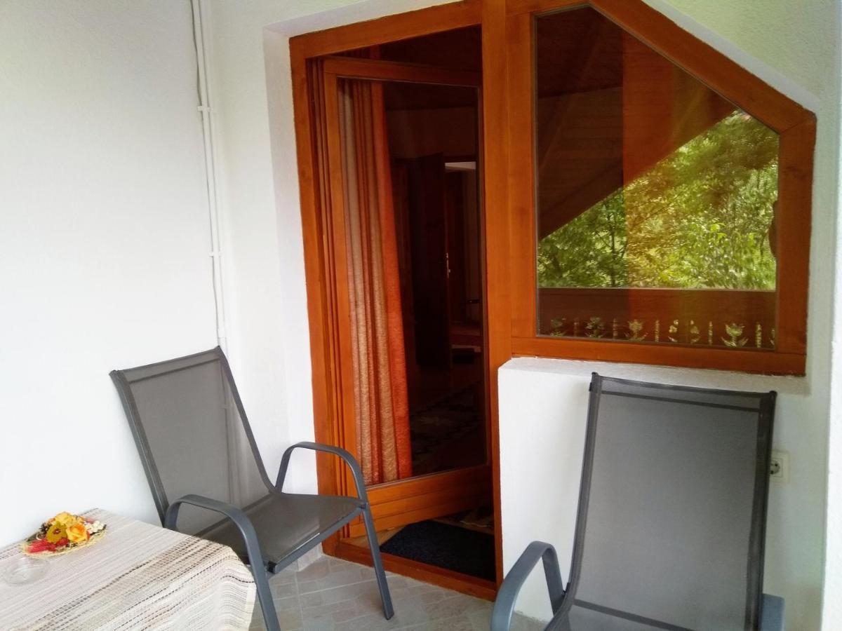 Hotel Casa Lacul Mierlei à Sovata Extérieur photo