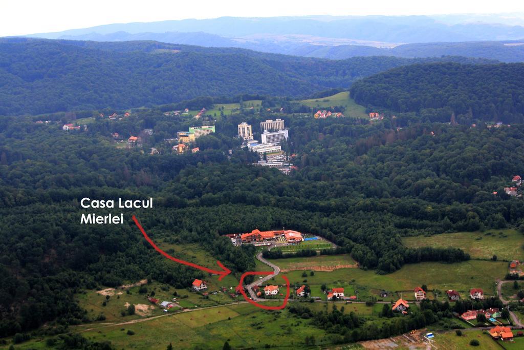 Hotel Casa Lacul Mierlei à Sovata Extérieur photo